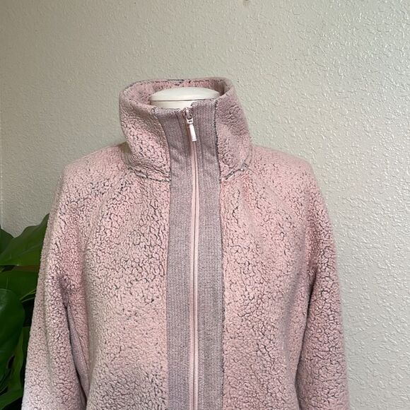 THE North Face Osito jacket - Picture 3 of 13